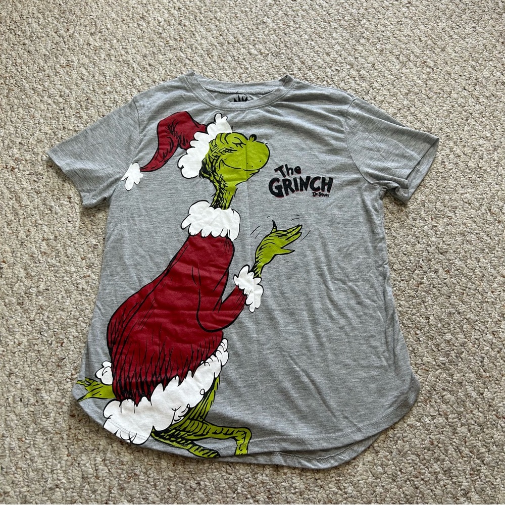 The Grinch Short Sleeve Tee Juniors Large Gray Printed Crewneck Scoop Hem Shirt